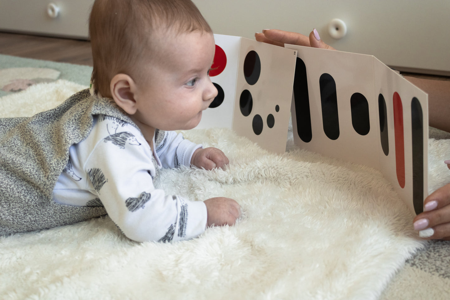 Черно-Бели Карти за Визуална Стимулация